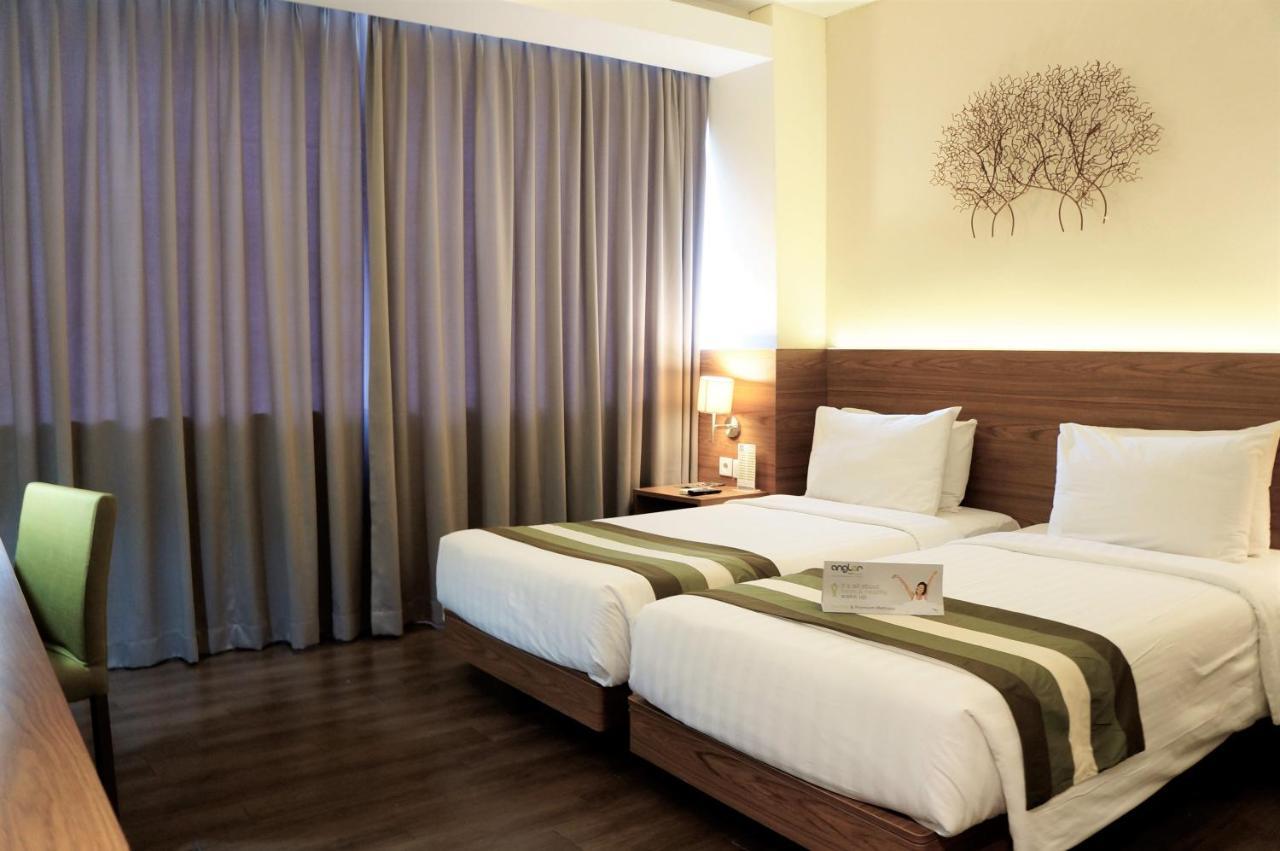 Grand Whiz Poins Simatupang Jakarta Extérieur photo