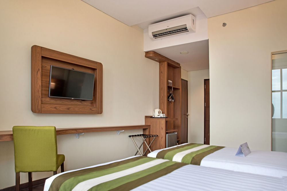 Grand Whiz Poins Simatupang Jakarta Extérieur photo
