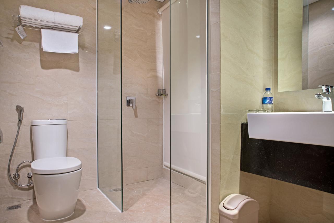 Grand Whiz Poins Simatupang Jakarta Extérieur photo