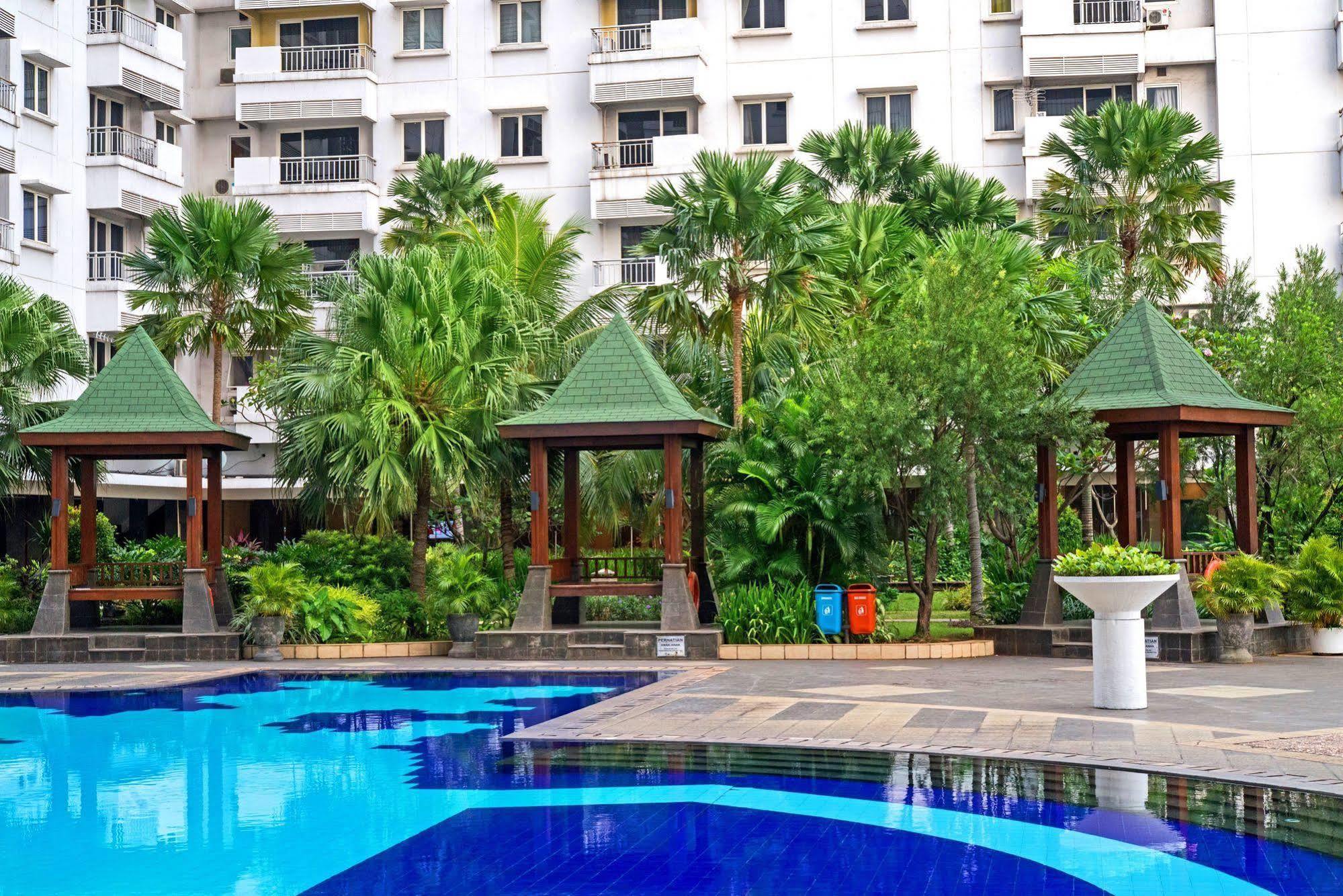 Grand Whiz Poins Simatupang Jakarta Extérieur photo